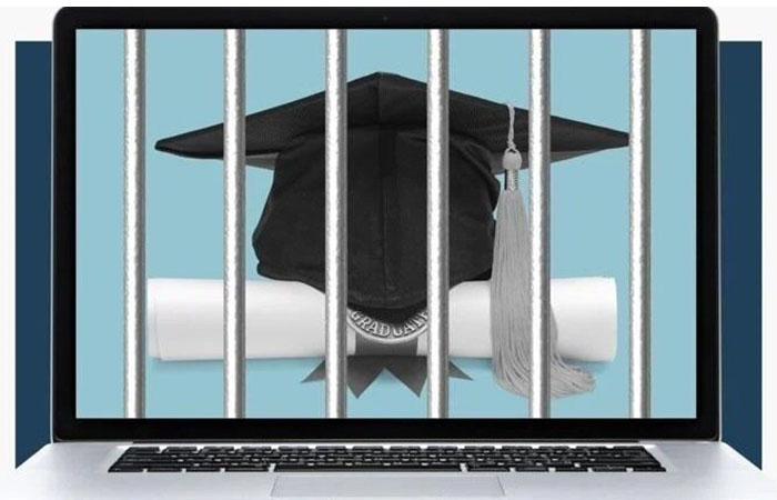 People in Canada's federal prisons are prevented from using the internet. This stops them from getting an education. A computer screen shows a diploma and hat behind bars.